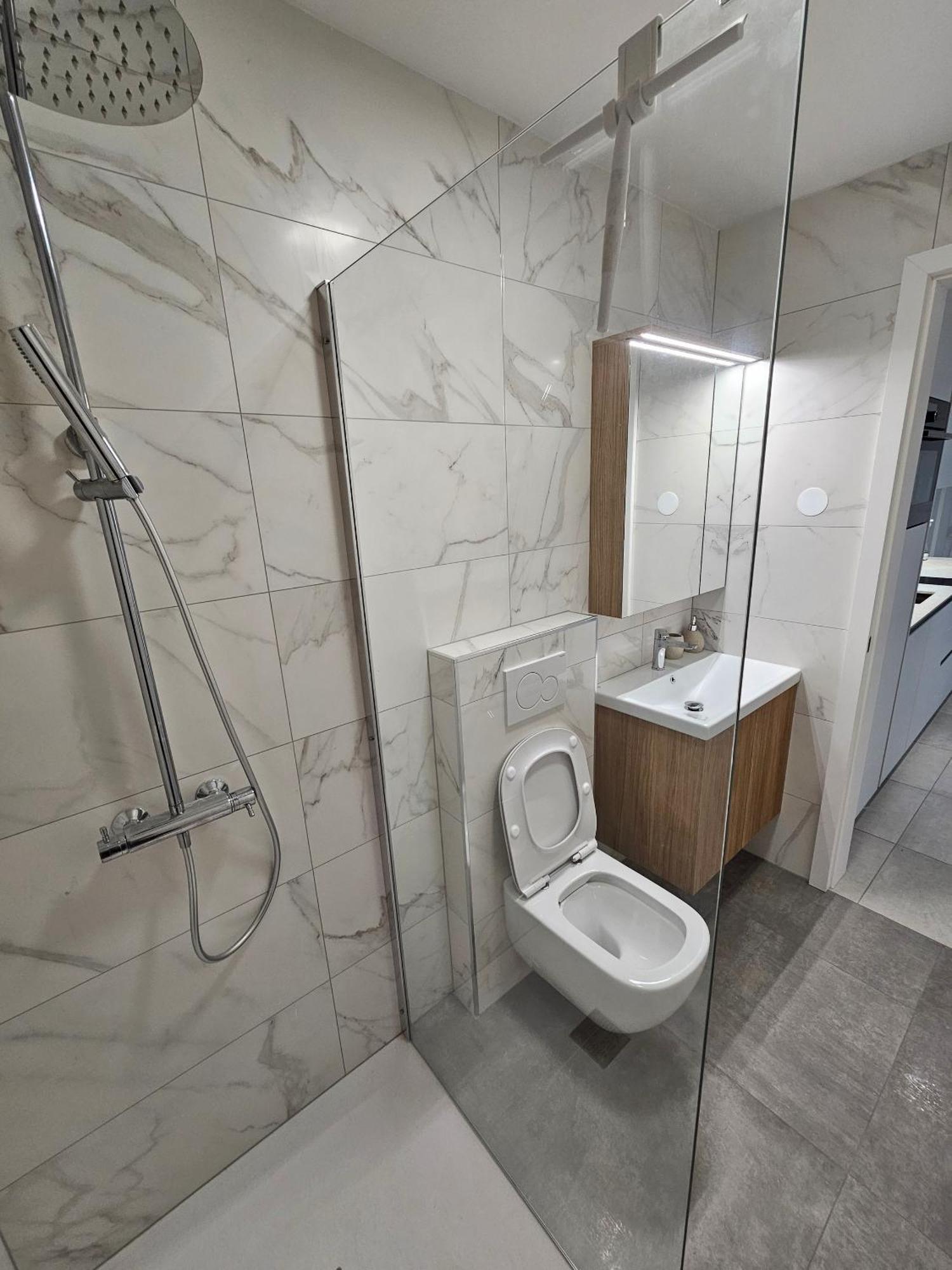 Seaview Apartment Mirjam With Jacuzzi Portoroz Exterior photo