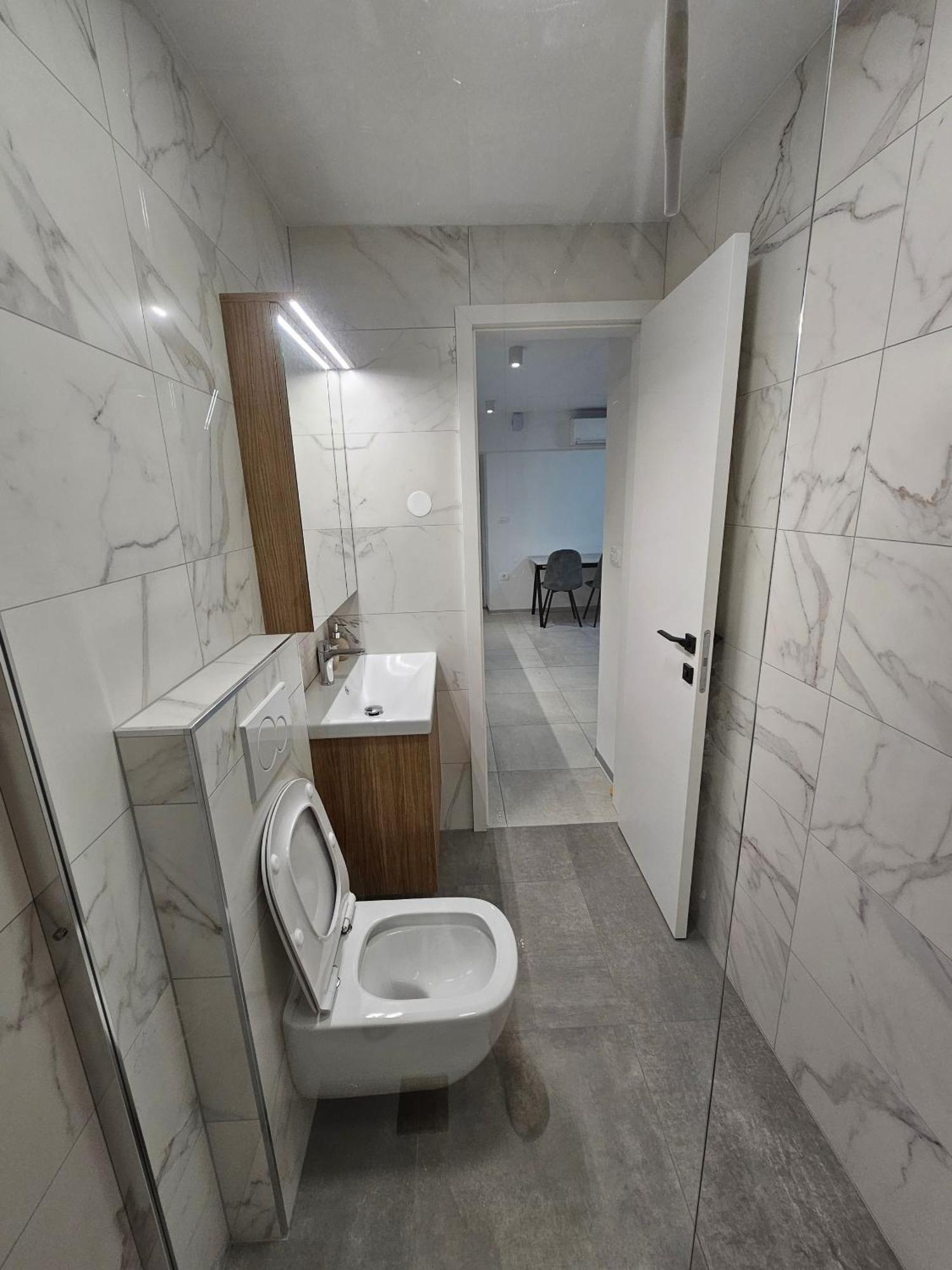 Seaview Apartment Mirjam With Jacuzzi Portoroz Exterior photo